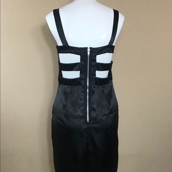 B5- Hailey Logan Satin w/Cut-Out Back & Pockets M - Picture 5 of 8